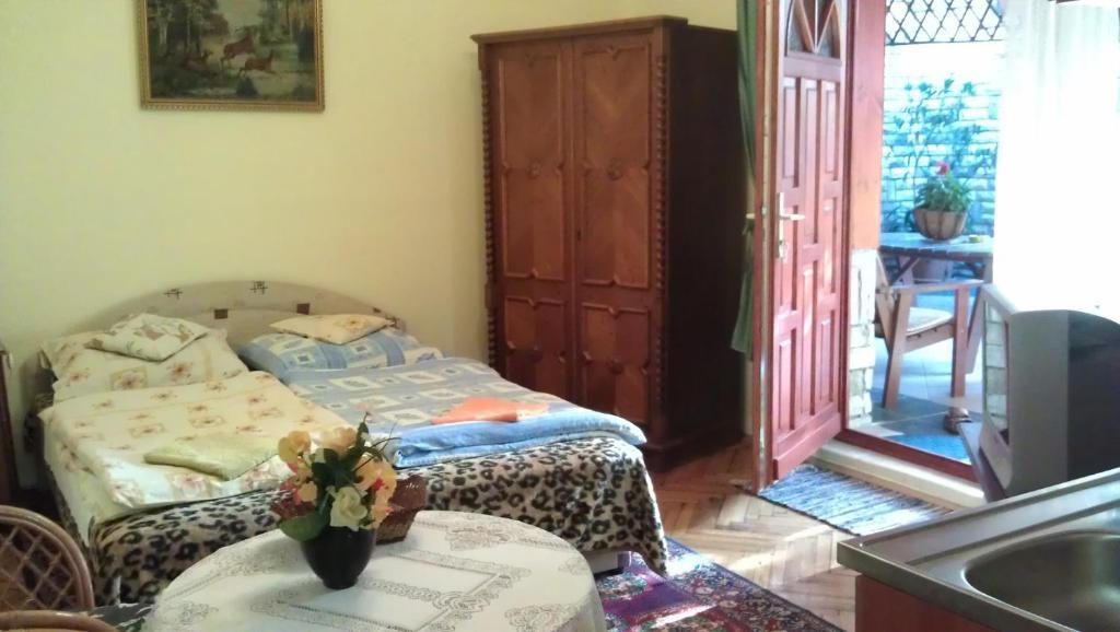 Kitty Apartman Lejlighed Miskolc Værelse billede